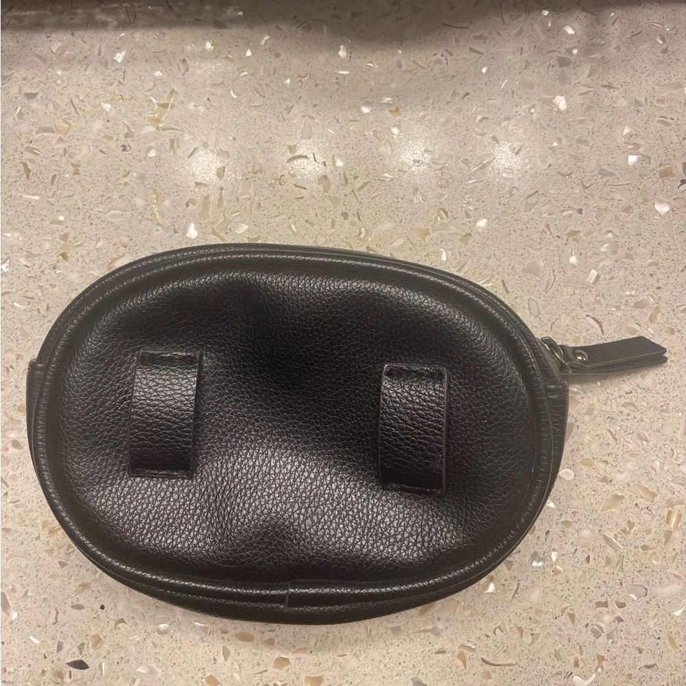Guess cosmetics bag